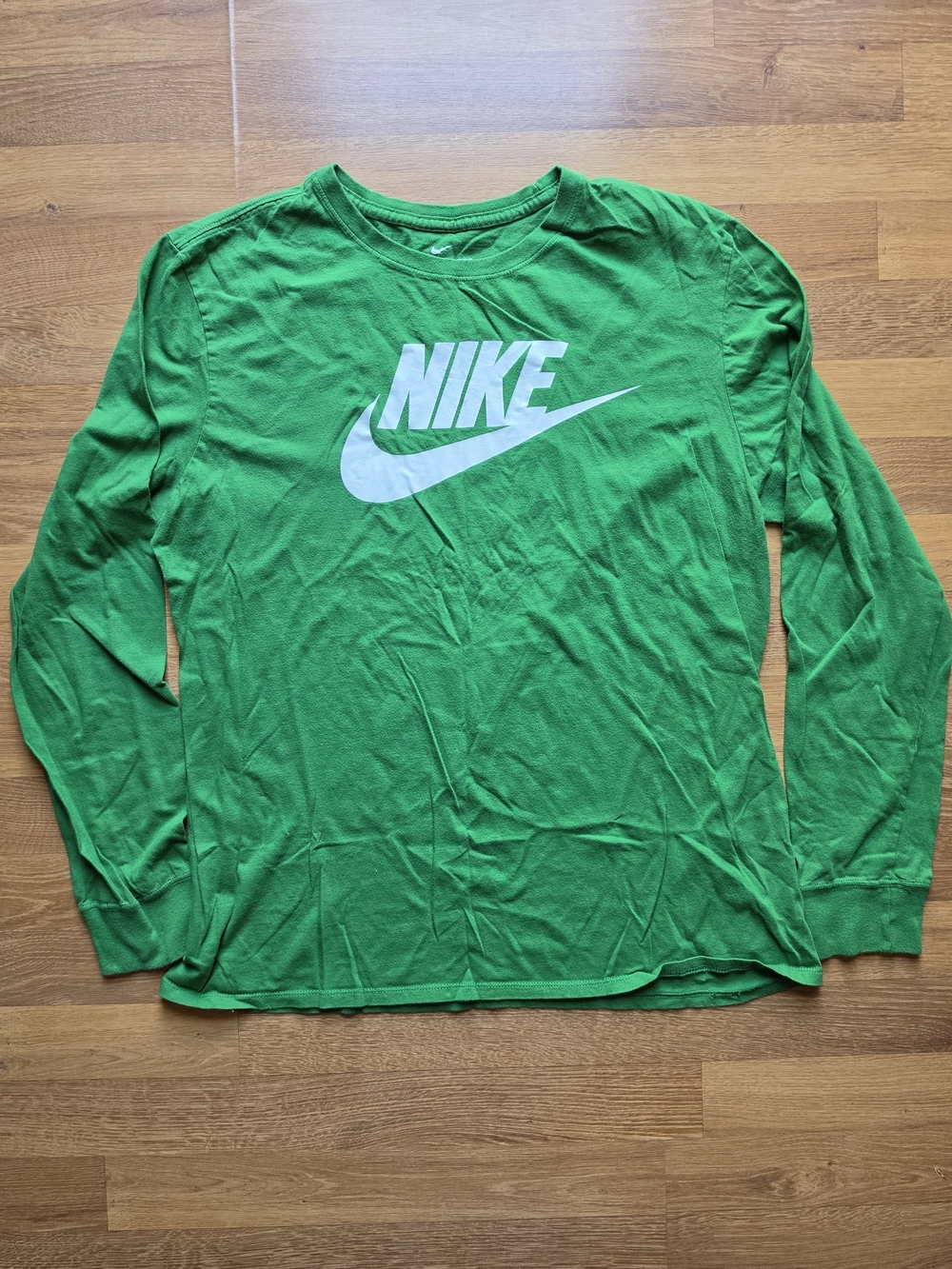 Nike Men's Long-Sleeve Logo Tee — Green